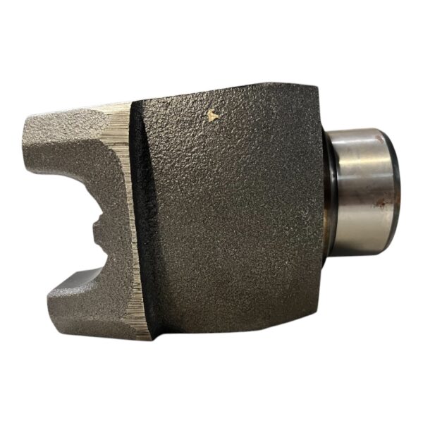 Differential Yoke for MACK  Replaces # 171MU51P66 CRD 93/113 (Series 1710) (2.024in x 39 Spline,3in Dia. Hub) (6.25in Length, 6.19in Width) (Same as MAK171MU51P52 except w/o Dust Shield) - Image 4