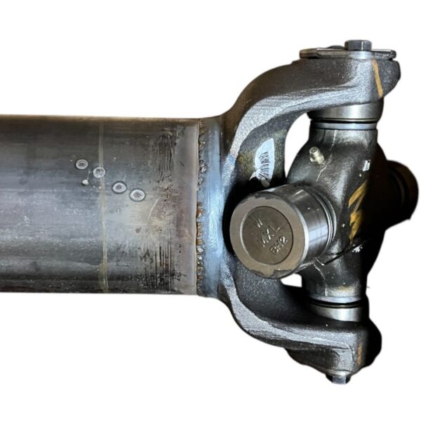 Rear Main Propeller Shaft Assembly (Interaxle) (XX.XXin) ROCKWELL 17N HD Series) - Image 3